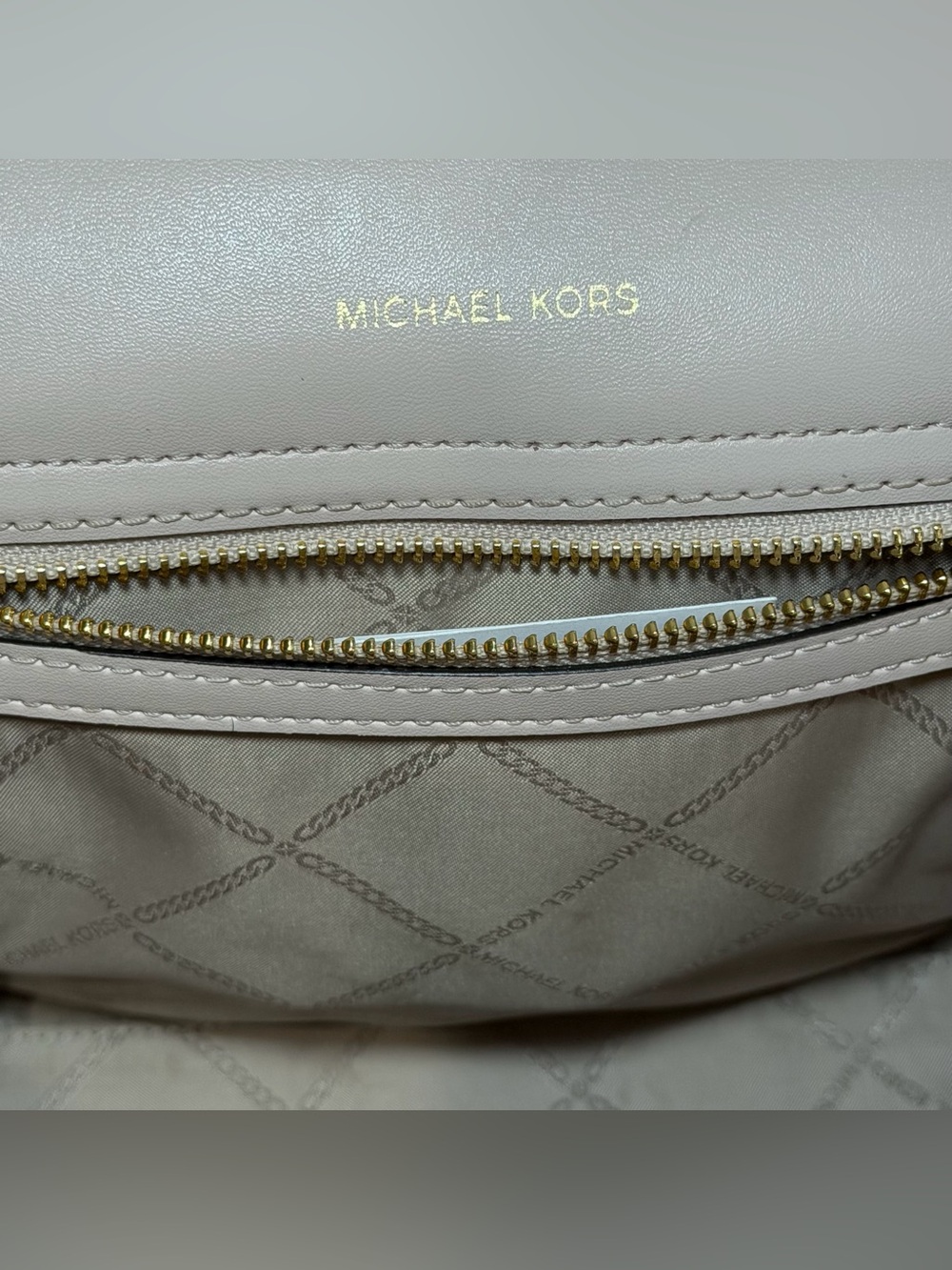Michael Kors Carmen Medium Logo Belted Satchel - Picture 10 of 11